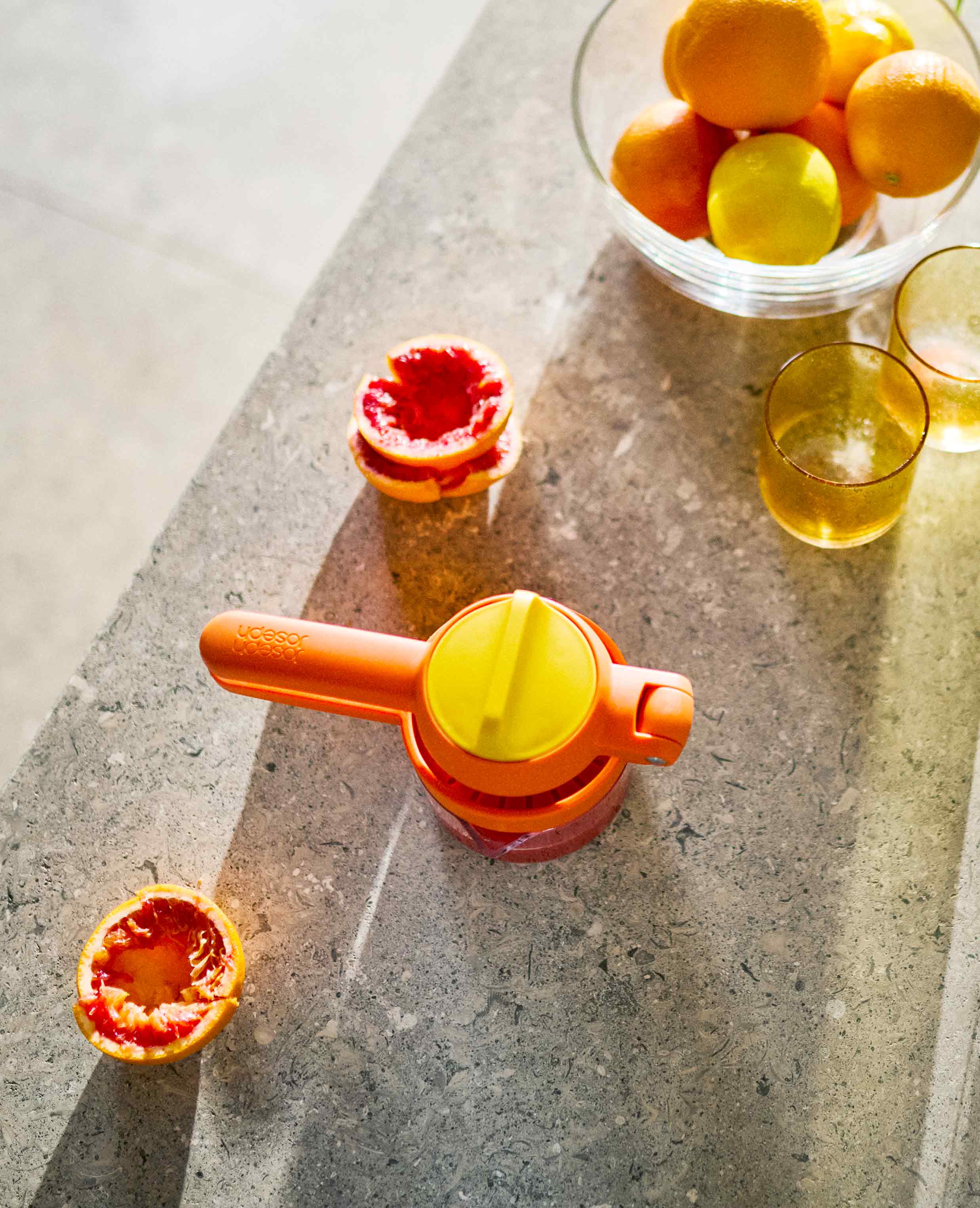 JuiceMax™ Plus Dual-Action Orange Citrus Press with Measuring Cup