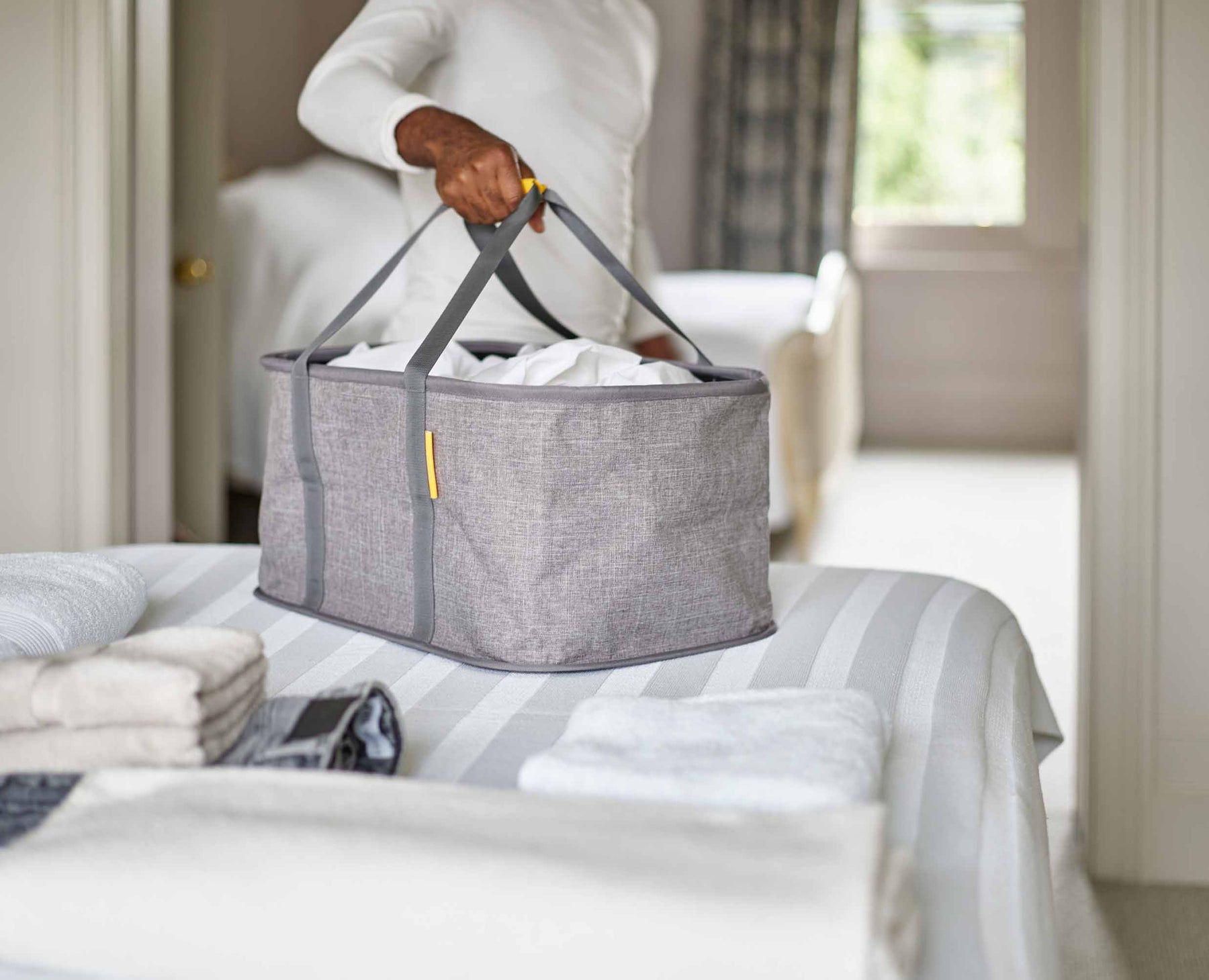 Hold-All Collapsible 35L Laundry Basket - 50023 - Image 4