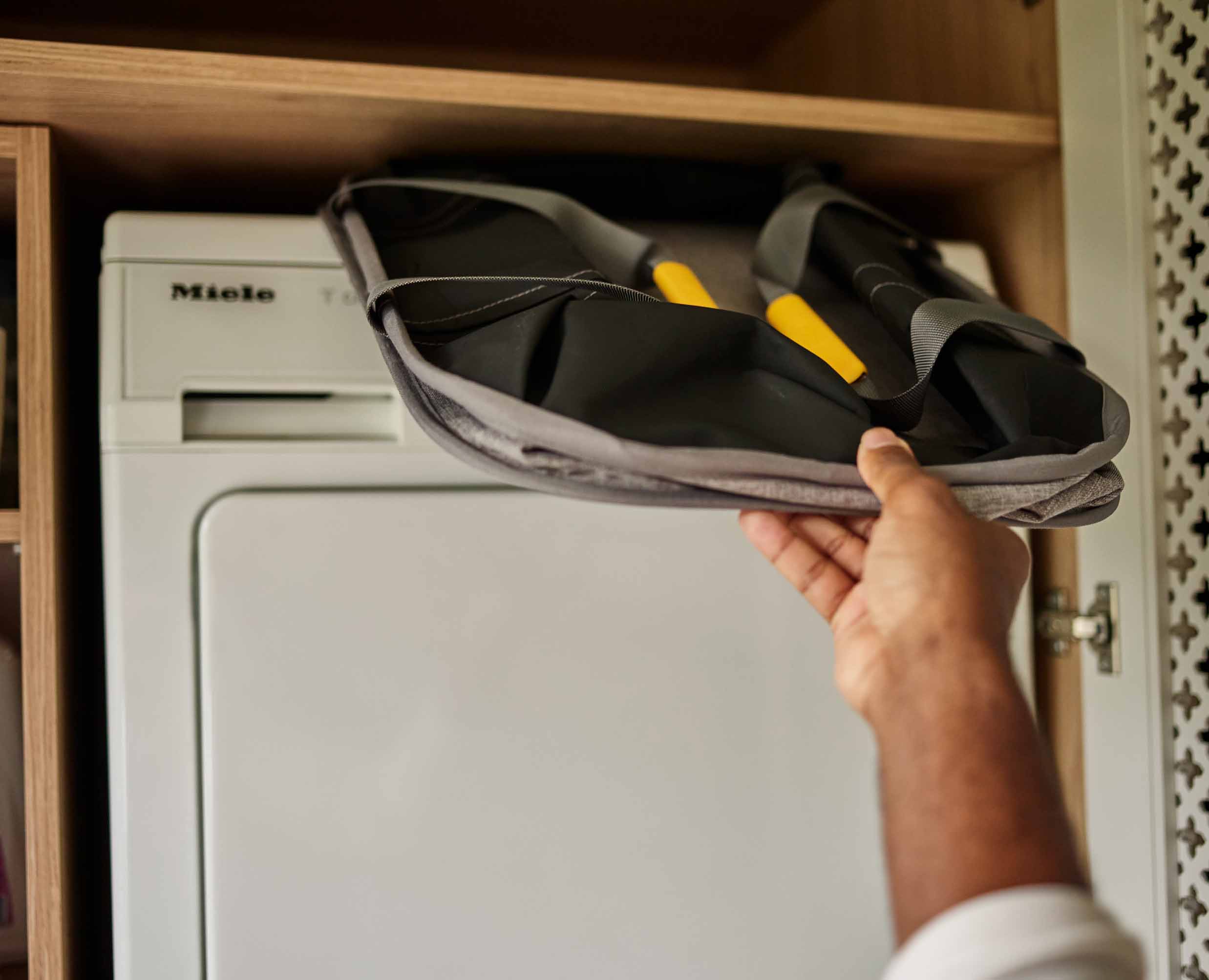 Hold-All Collapsible 35L Laundry Basket - 50023 - Image 5