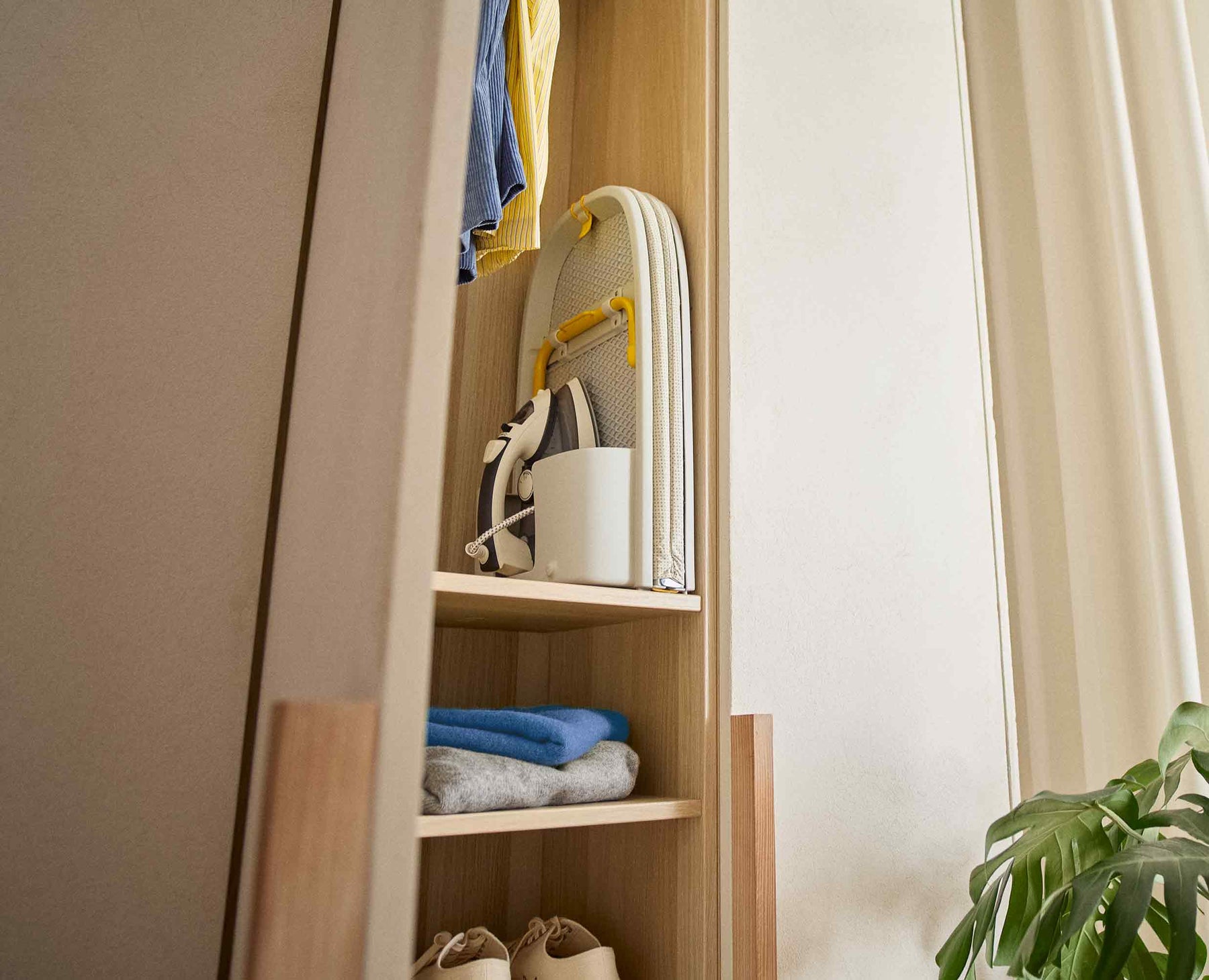 Pocket Max 110cm Folding Ecru Ironing Board